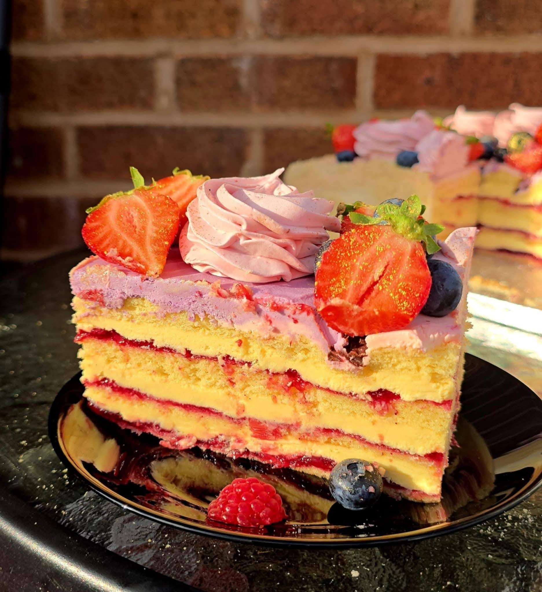 Home Cake with Custard