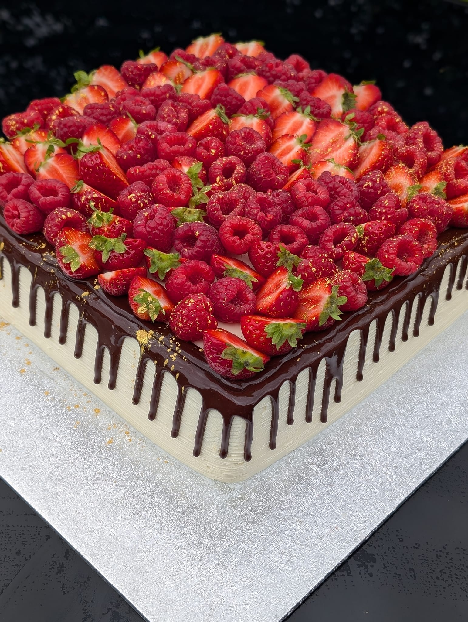 Mango Strawberry Cake